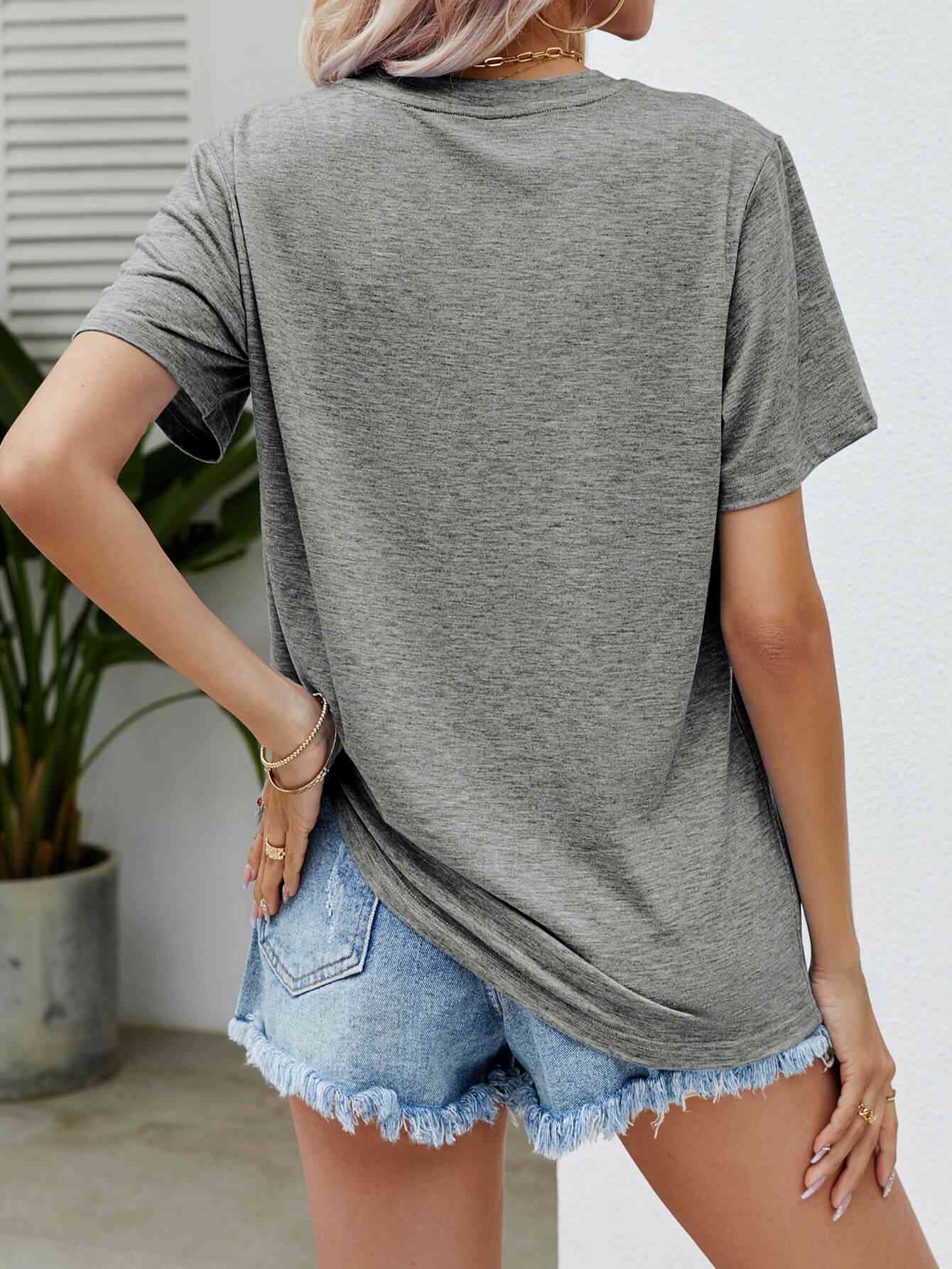 f718a4feeade4343b1c2392ea4685a64-Min
